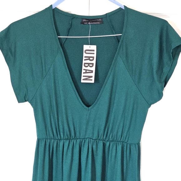 Urban Outfitters New Womens Tiered Mini Dress Small Jersey Green V-neck New Soft - Picture 2 of 9